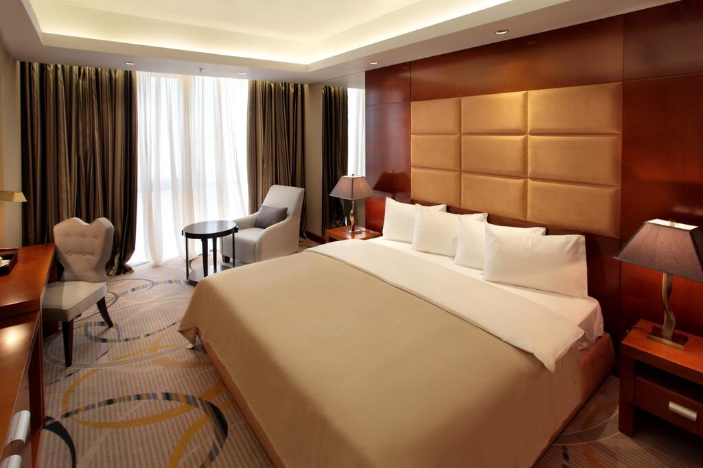 Royal Plaza Hotel And Casino Kapchagay Ruang foto